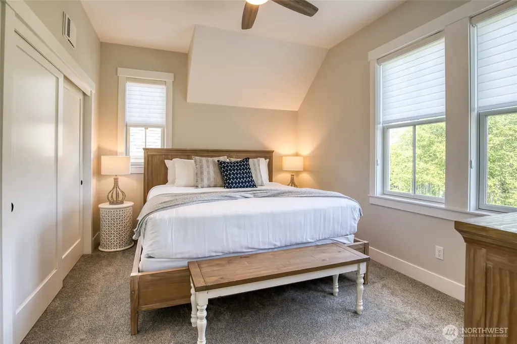 50 Flash Lane Pacific Beach WA 98571