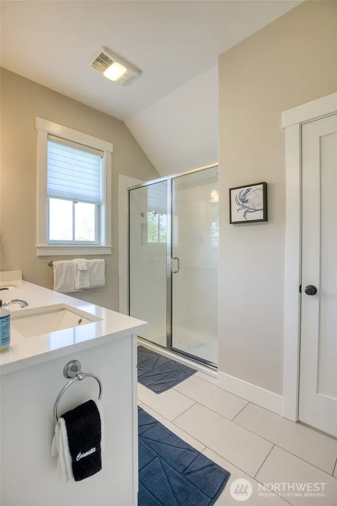 50 Flash Lane Pacific Beach WA 98571