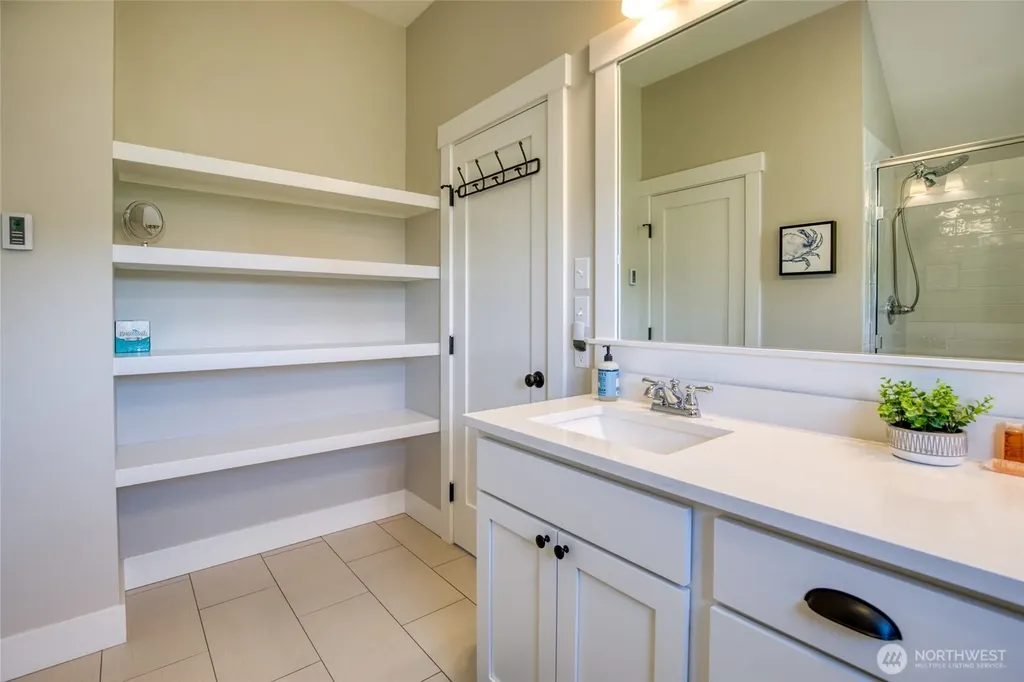 50 Flash Lane Pacific Beach WA 98571