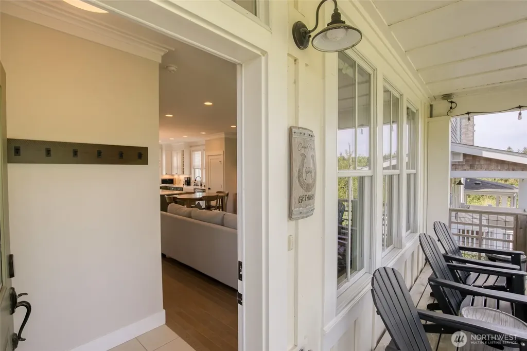 50 Flash Lane Pacific Beach WA 98571
