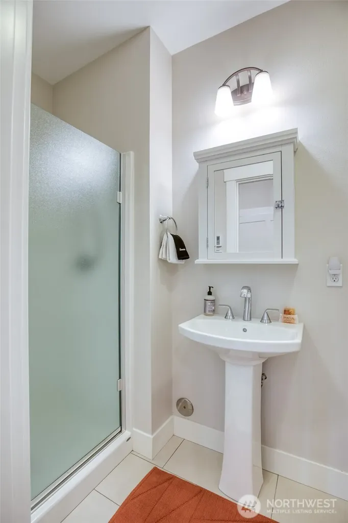 50 Flash Lane Pacific Beach WA 98571