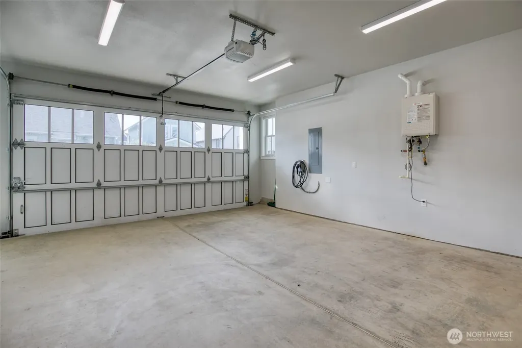 50 Flash Lane Pacific Beach WA 98571