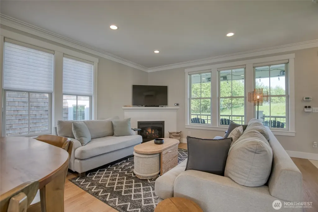 50 Flash Lane Pacific Beach WA 98571