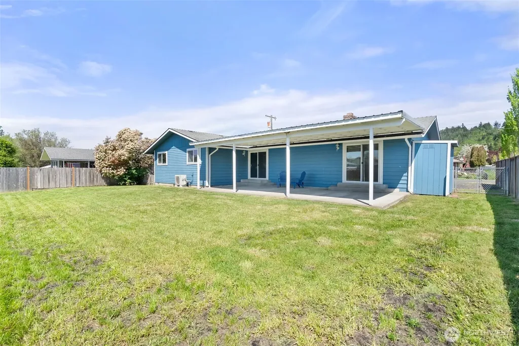 2119 SW Olympic Drive Chehalis WA 98532
