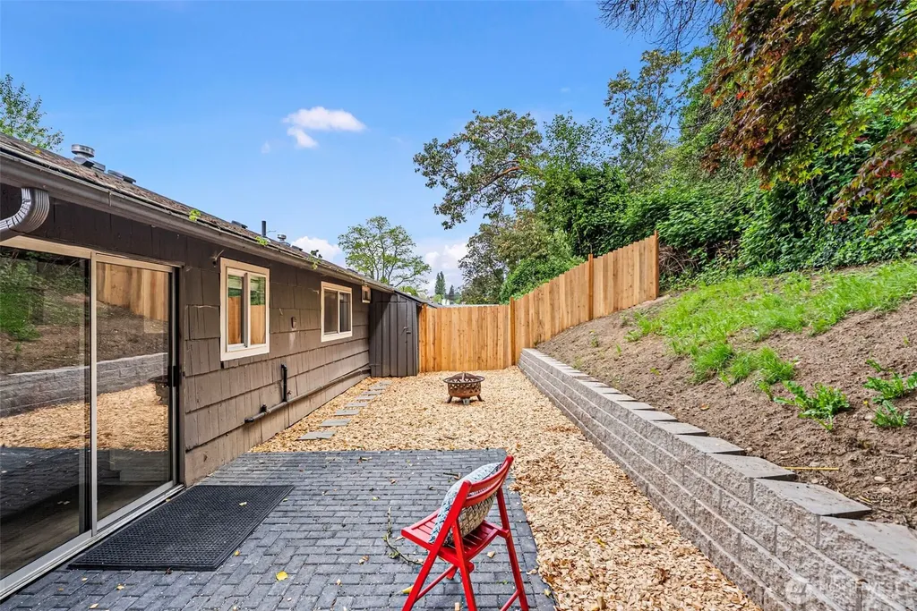 3224 Halverson Avenue Bremerton WA 98310