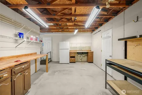 23606 Lake Dr W Bothell WA 98021