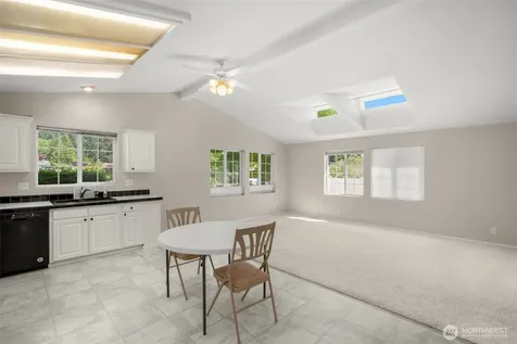 23606 Lake Dr W Bothell WA 98021