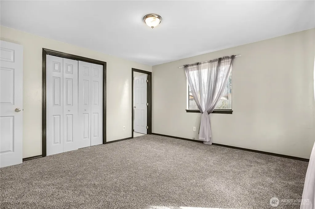 31 Gillis Avenue Sequim WA 98382