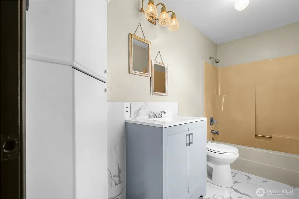 31 Gillis Avenue Sequim WA 98382