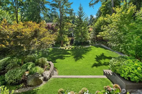 10461 SE 23rd Street Bellevue WA 98004
