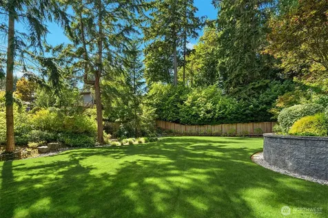 10461 SE 23rd Street Bellevue WA 98004
