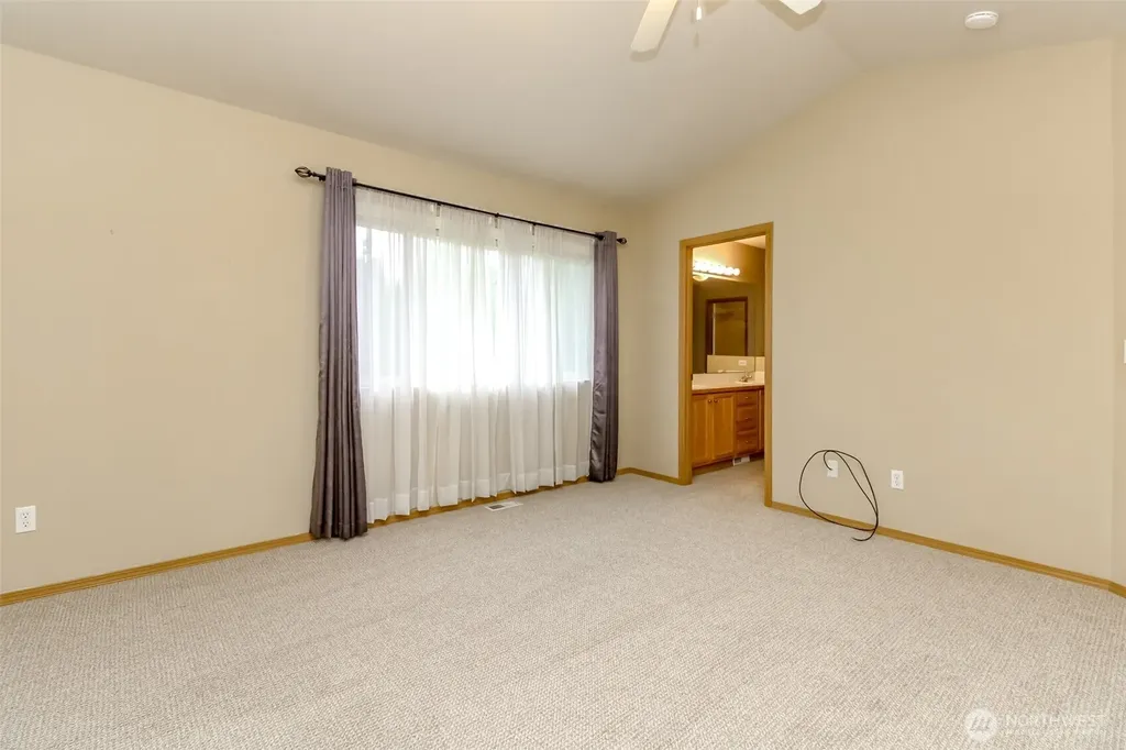 9621 148th Street Ct E Puyallup WA 98375