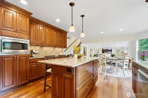23030 NE 13th Street Sammamish WA 98074