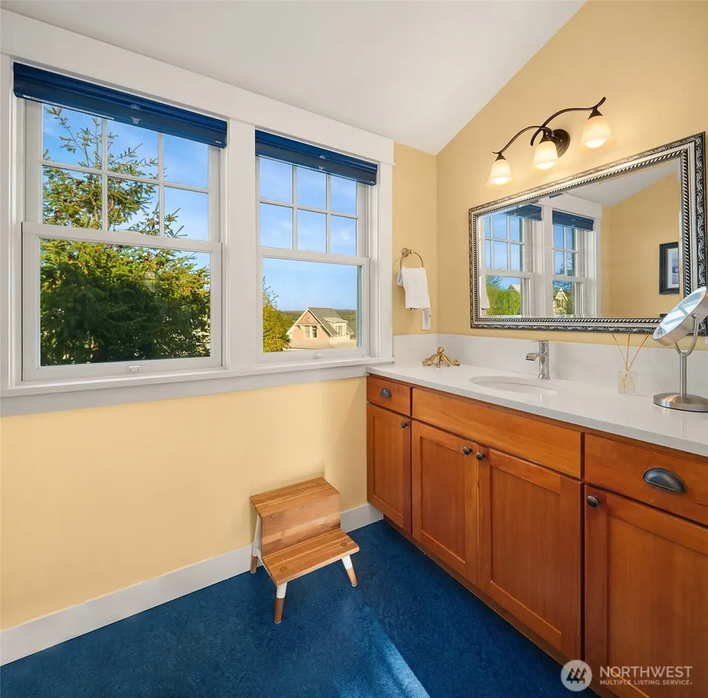 7 Lupine Lane Pacific Beach WA 98571