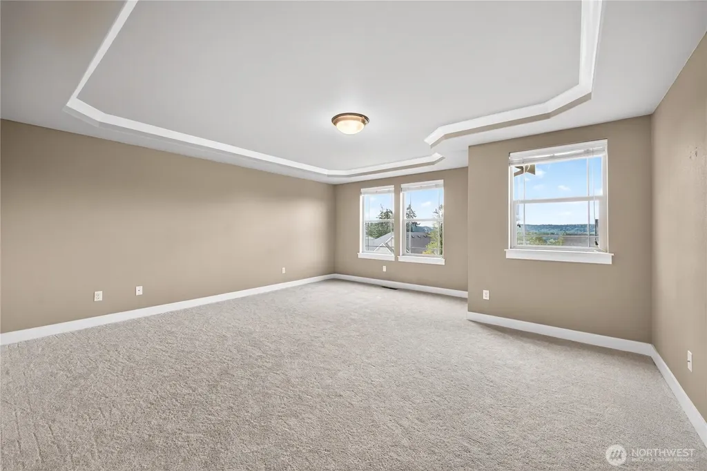 8119 172nd Avenue E Sumner WA 98390