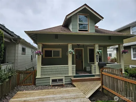 2615 47th Avenue SW Seattle WA 98116