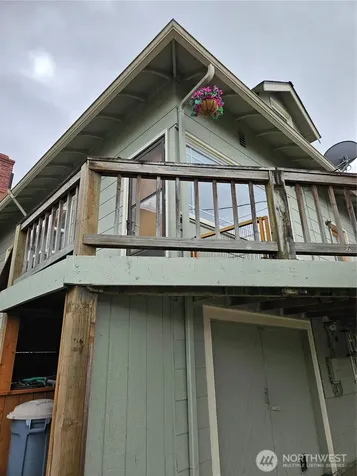 2615 47th Avenue SW Seattle WA 98116