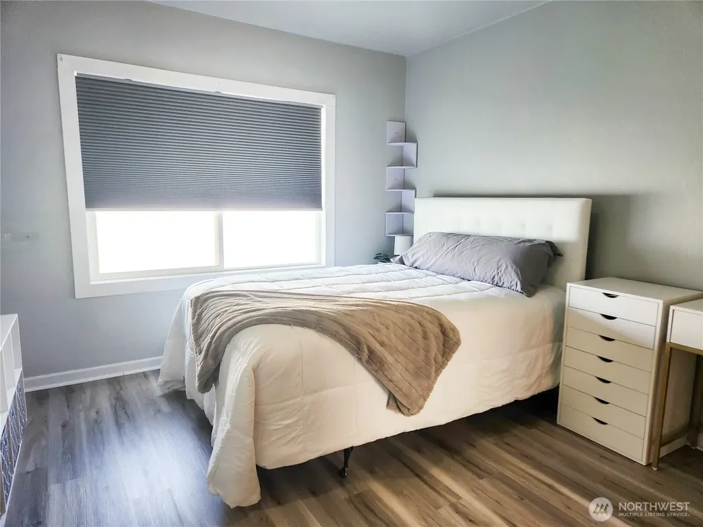 112 E 5th Street Lind WA 99341