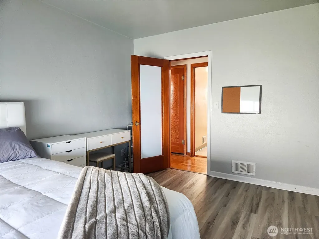 112 E 5th Street Lind WA 99341