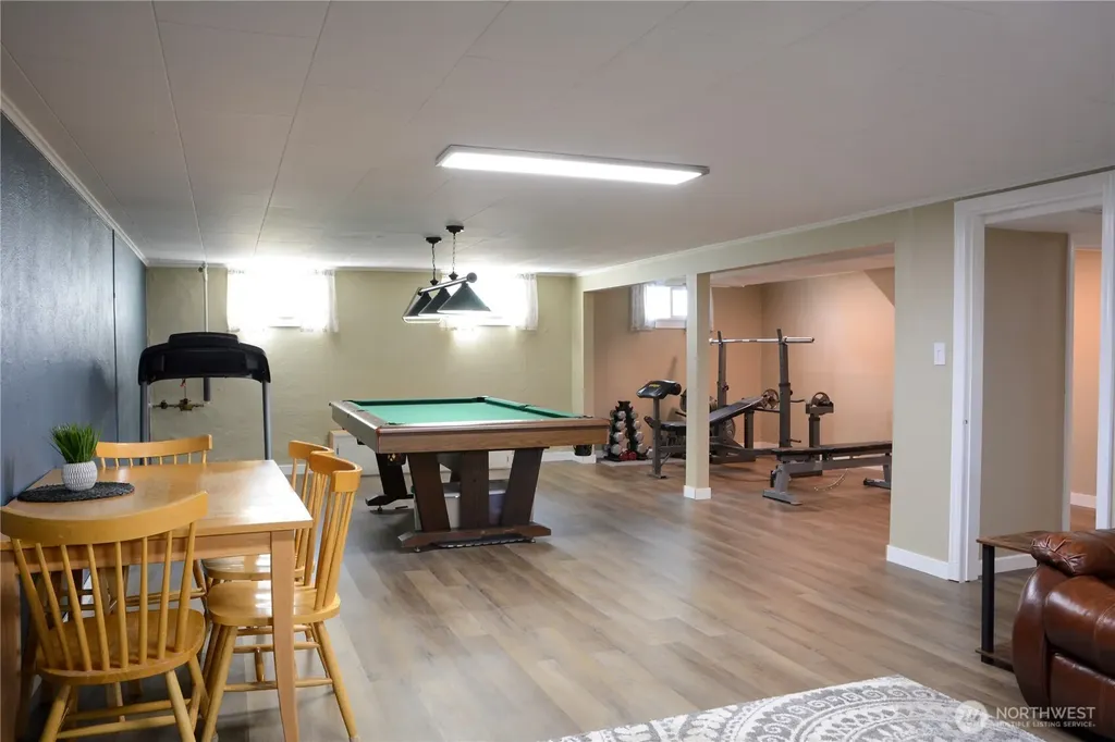 112 E 5th Street Lind WA 99341