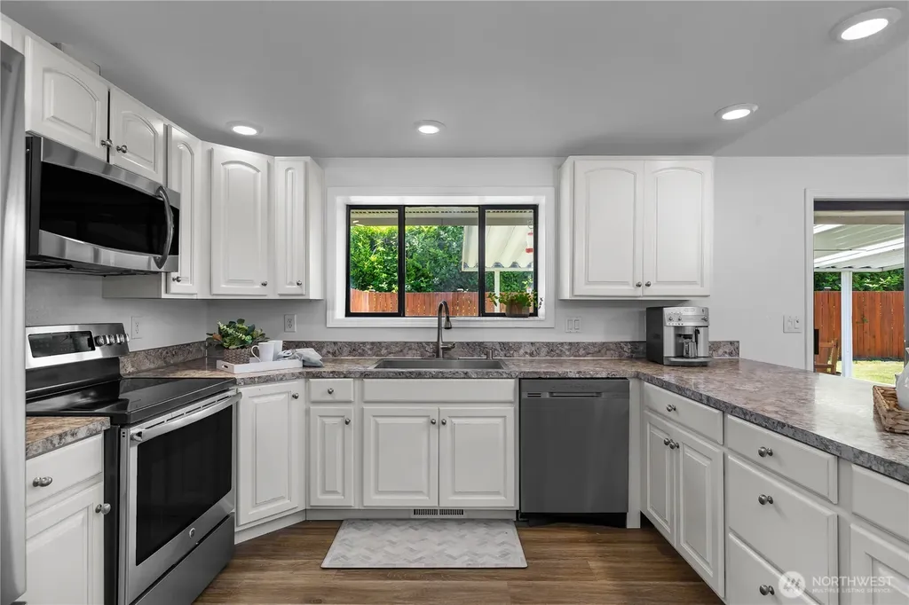 3306 Gibraltar Court SE Olympia WA 98501