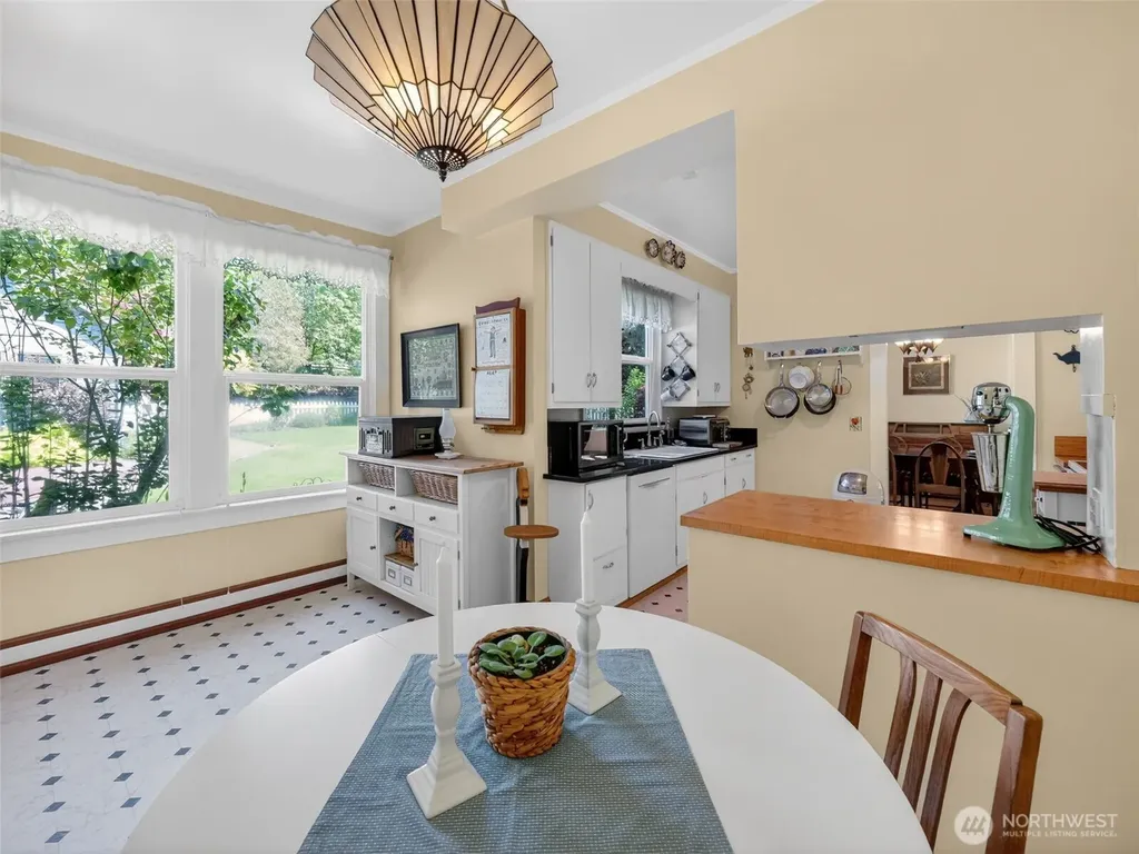6906 NE Carpenter Lane Kingston WA 98346