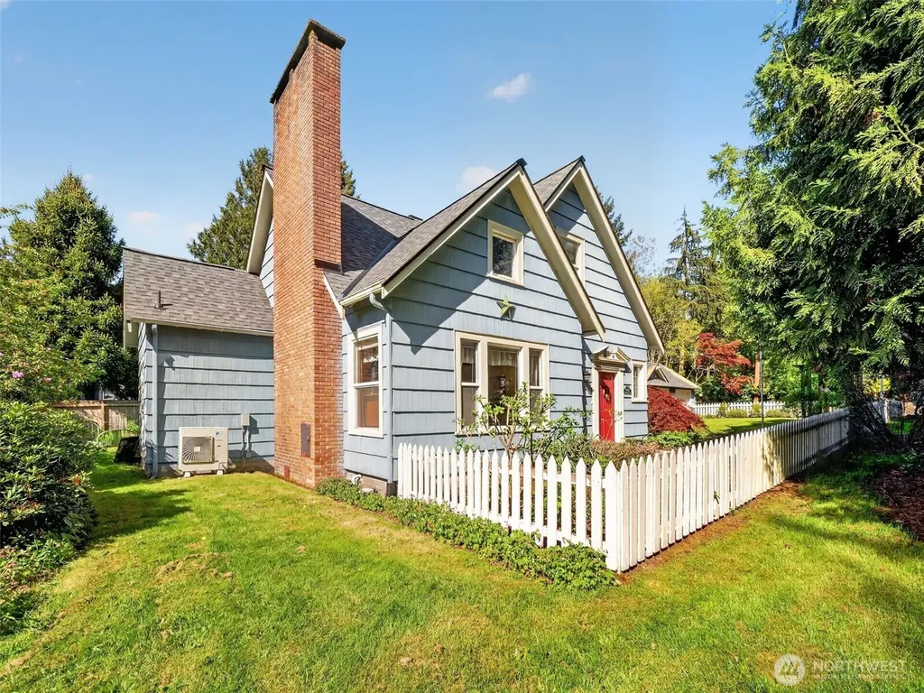 6906 NE Carpenter Lane Kingston WA 98346