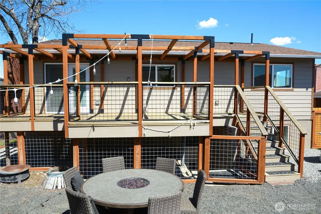710 E 2nd Avenue Odessa WA 99159