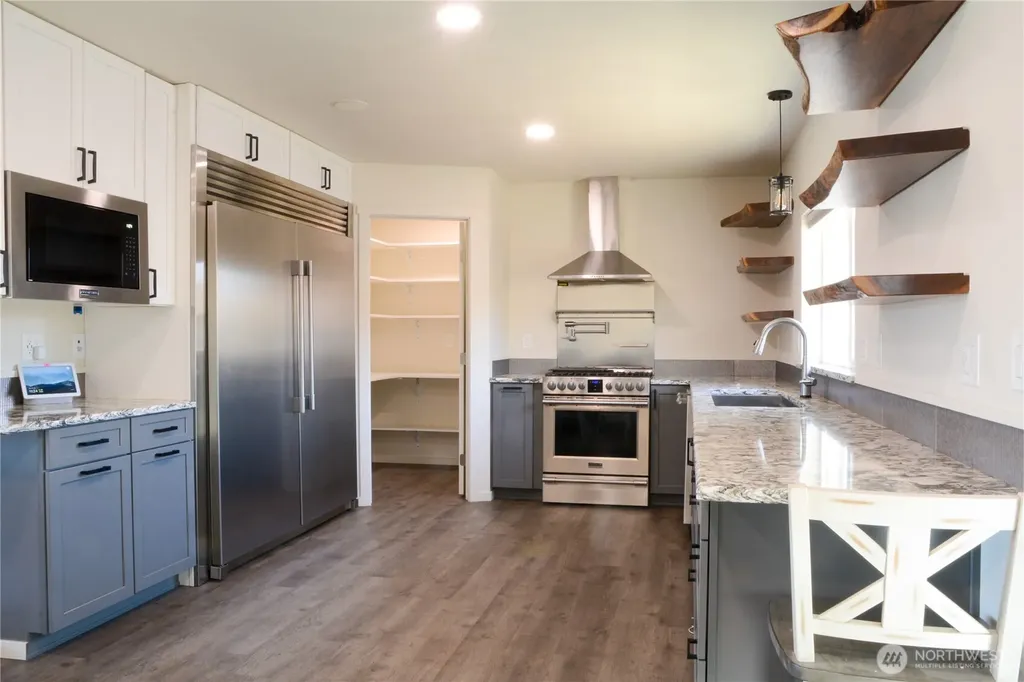 710 E 2nd Avenue Odessa WA 99159