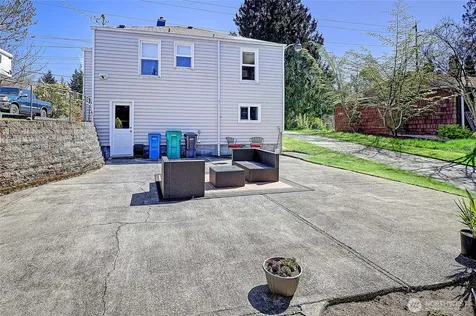14555 8th Avenue NE Shoreline WA 98155