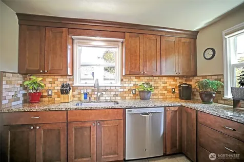 14555 8th Avenue NE Shoreline WA 98155