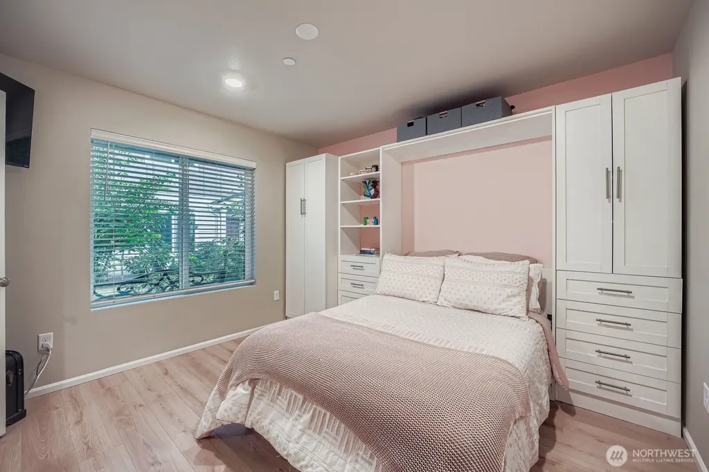 32668 Steamboat Lane Black Diamond WA 98010