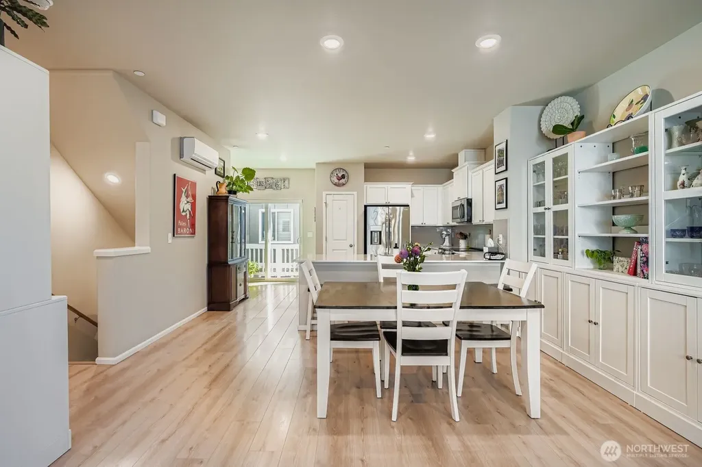32668 Steamboat Lane Black Diamond WA 98010