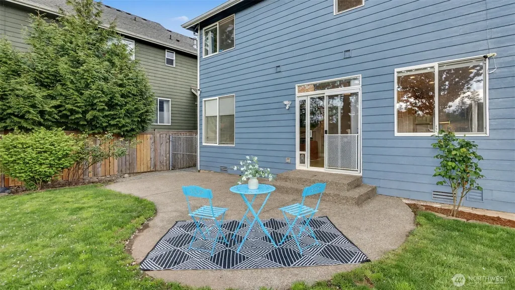 18637 172nd Place SE Renton WA 98058