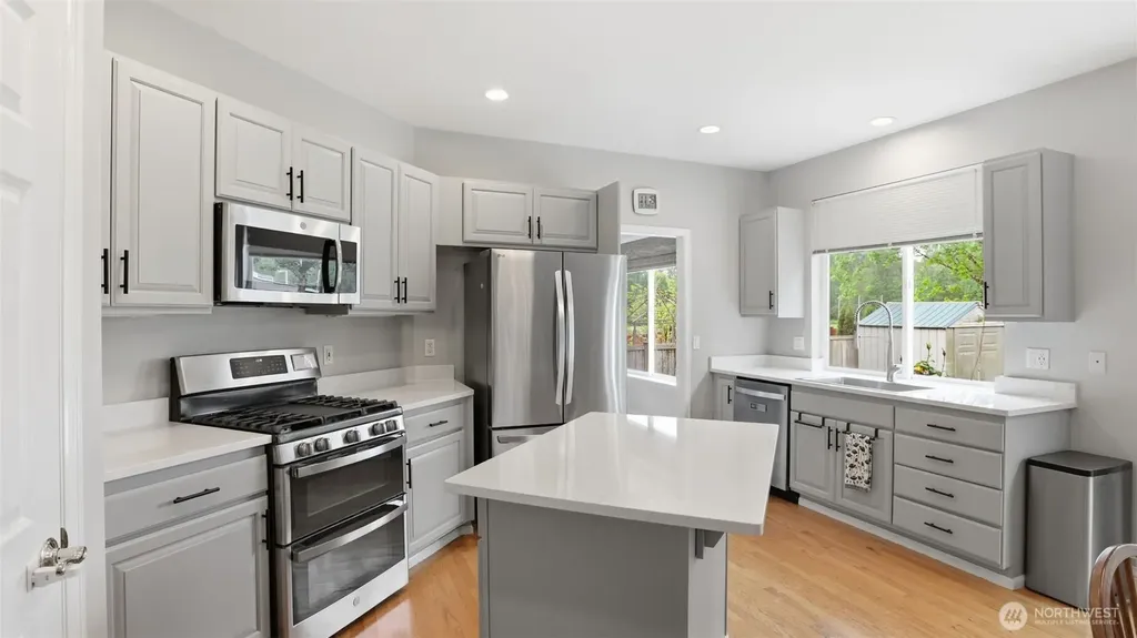 18637 172nd Place SE Renton WA 98058