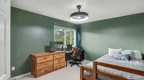 18637 172nd Place SE Renton WA 98058