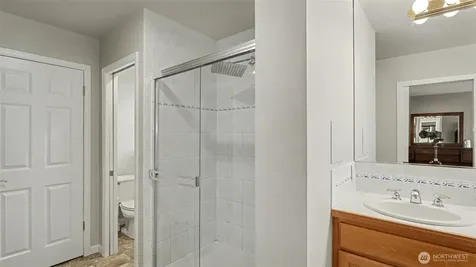 18637 172nd Place SE Renton WA 98058