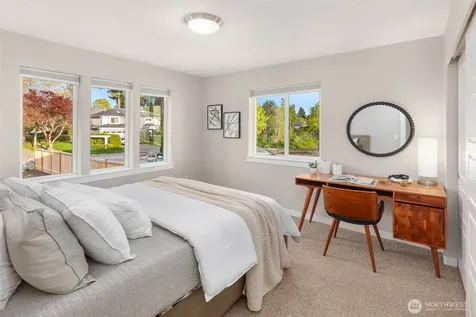 10219 125th Avenue NE Kirkland WA 98033