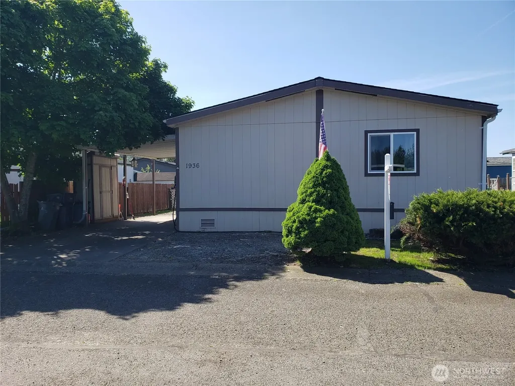 1936 Pine Cone Avenue Enumclaw WA 98022