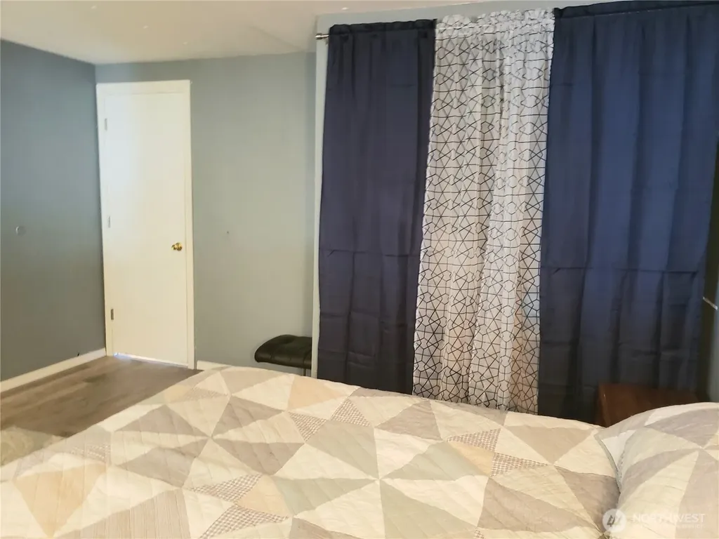 1936 Pine Cone Avenue Enumclaw WA 98022