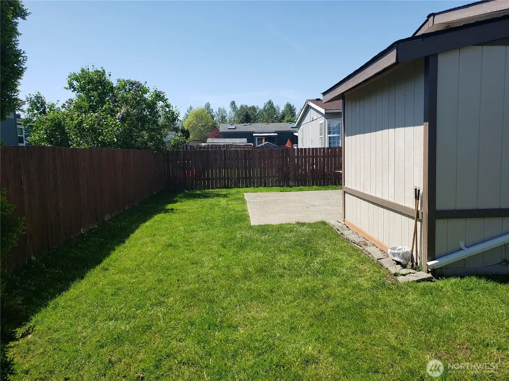 1936 Pine Cone Avenue Enumclaw WA 98022