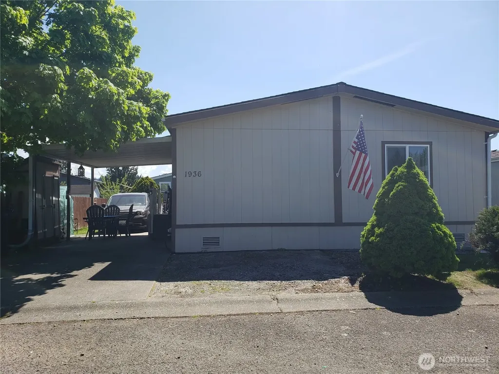 1936 Pine Cone Avenue Enumclaw WA 98022