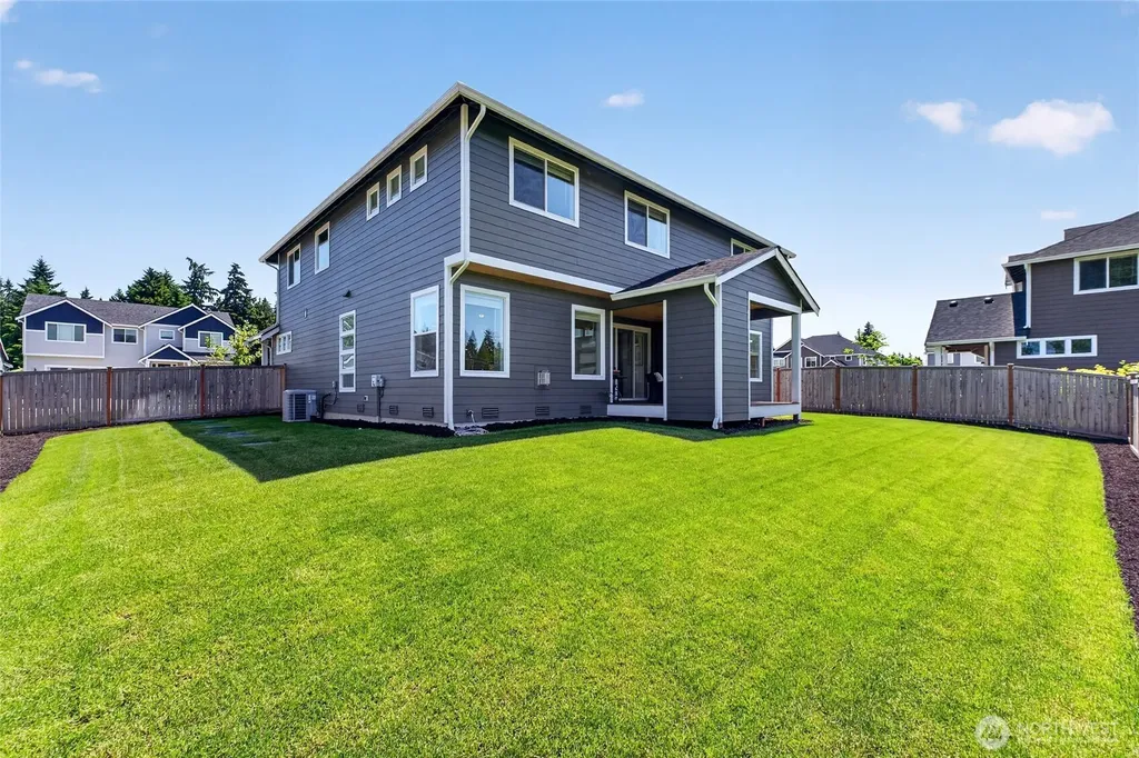11020 71st Ave Ct E Puyallup WA 98373
