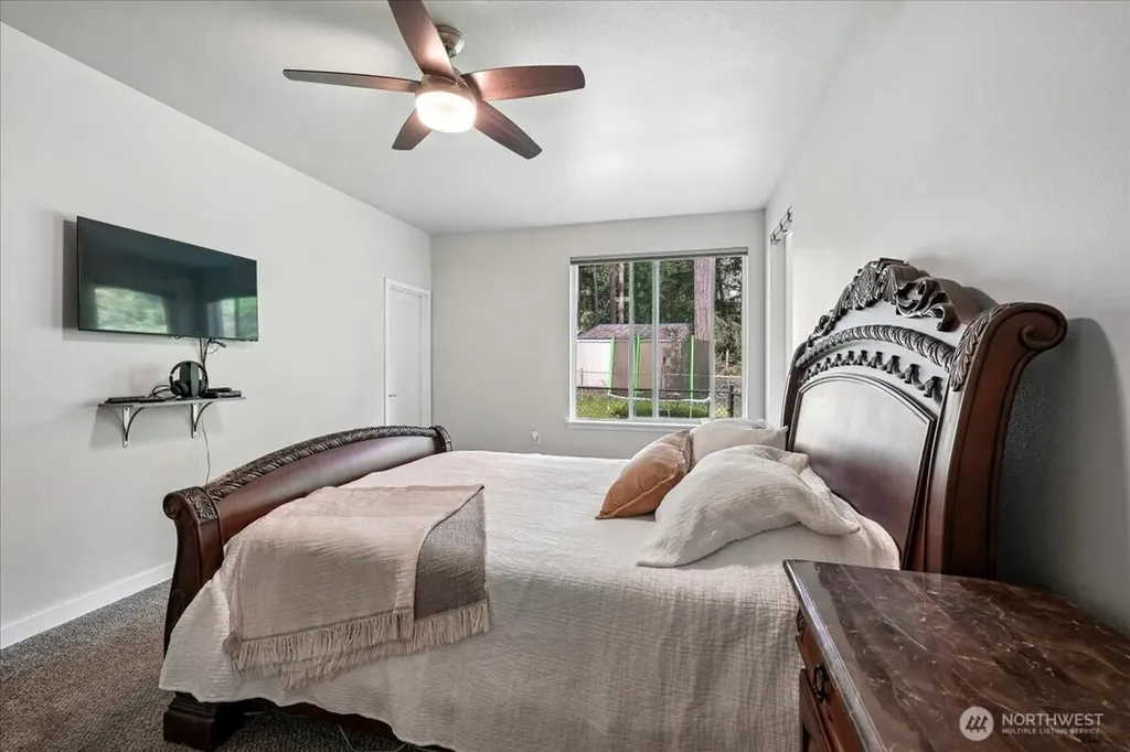 11714 Lake Place Anderson Island WA 98303