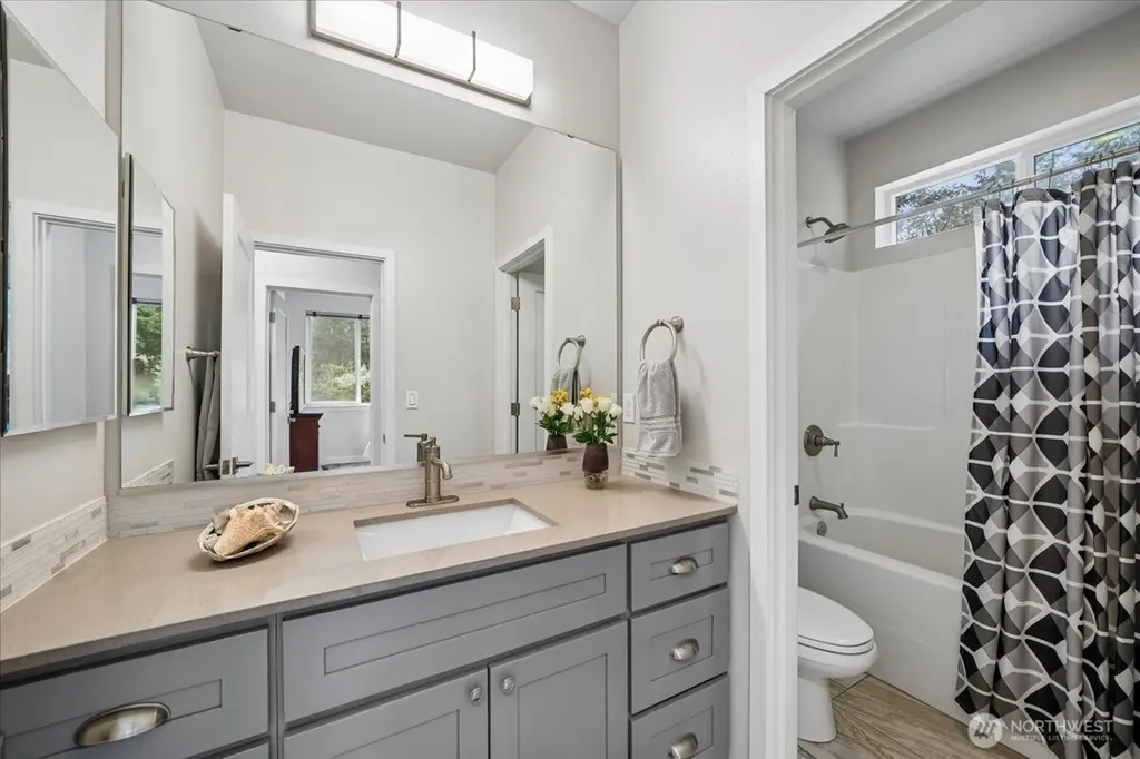 11714 Lake Place Anderson Island WA 98303