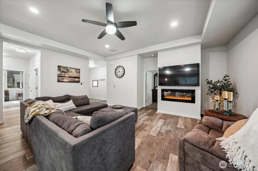 11714 Lake Place Anderson Island WA 98303