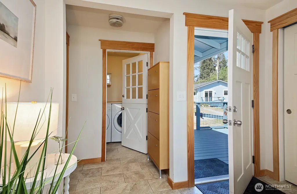 2977 North Bluff Road Greenbank WA 98253