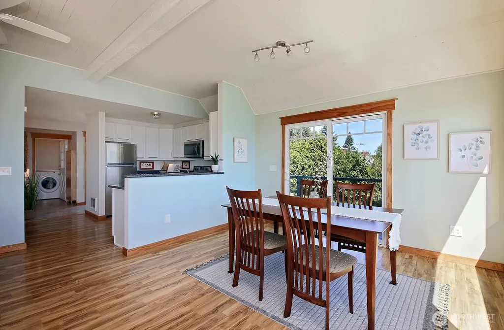 2977 North Bluff Road Greenbank WA 98253
