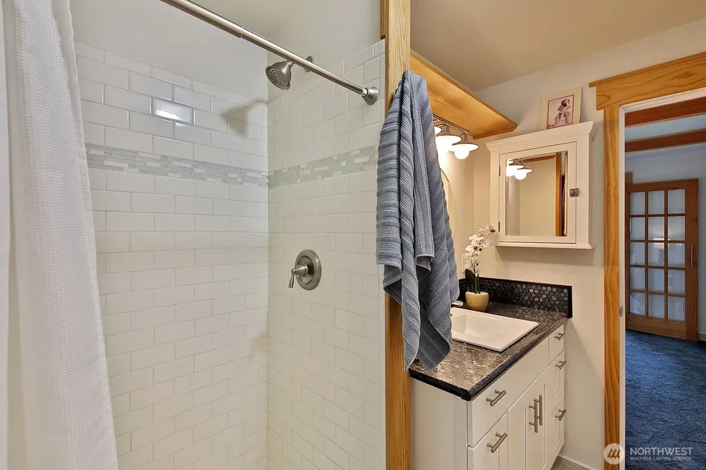 2977 North Bluff Road Greenbank WA 98253