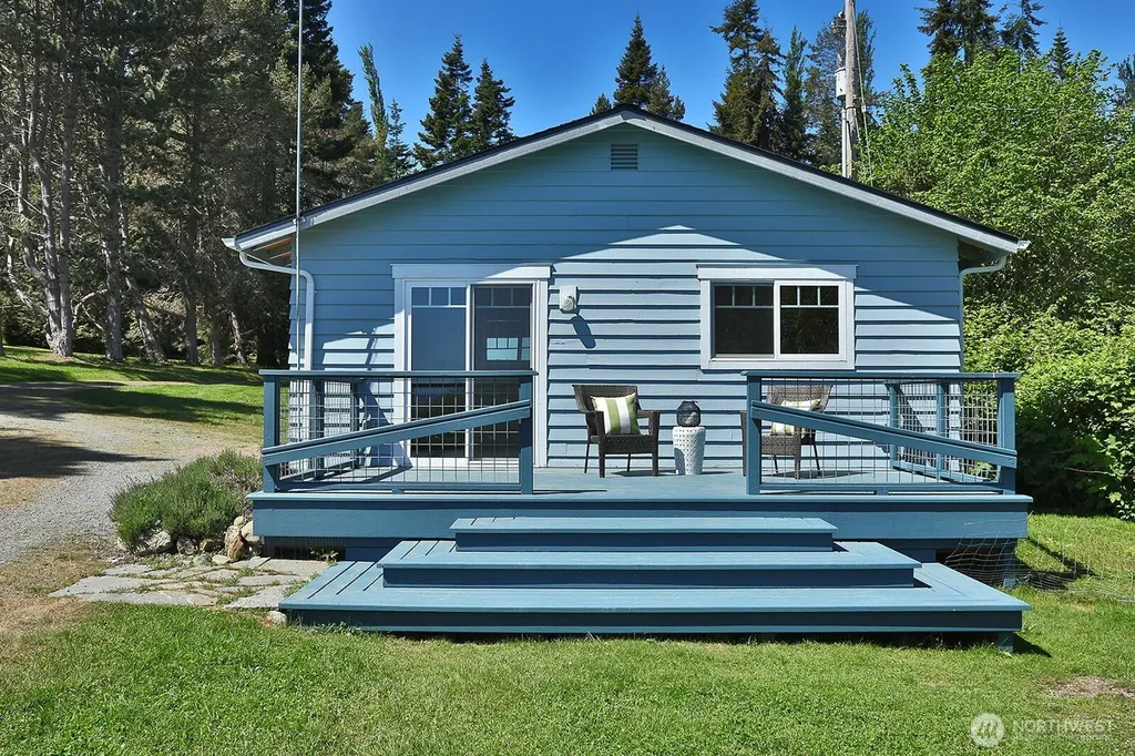 2977 North Bluff Road Greenbank WA 98253